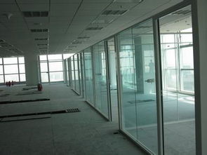 宣武區(qū)辦公室玻璃隔斷安裝指南 裝修建材選擇與實用建議